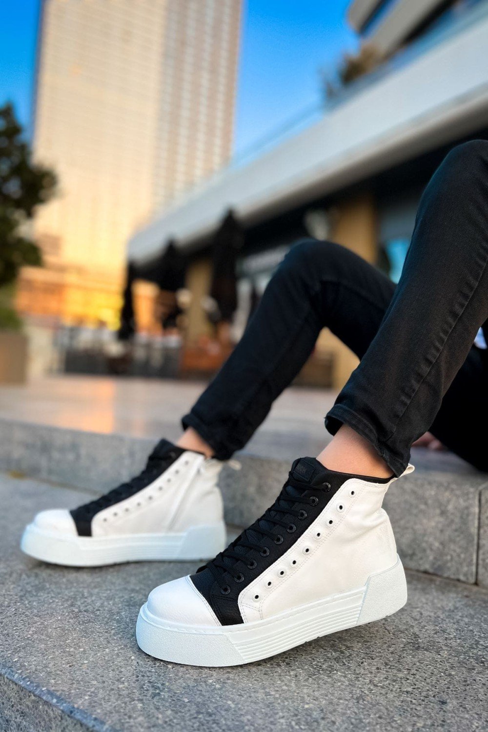 CH167 Blazer Erkek Spor Günlük Bağcıklı ve Fermuarlı Cilt Bot CBT - Beyaz/Siyah Erkek Ayakkabı CH167 Blazer Erkek Spor Günlük Bağcıklı ve Fermuarlı Cilt Bot CBT - Beyaz/Siyah – Chekich Erkek Ayakkabı