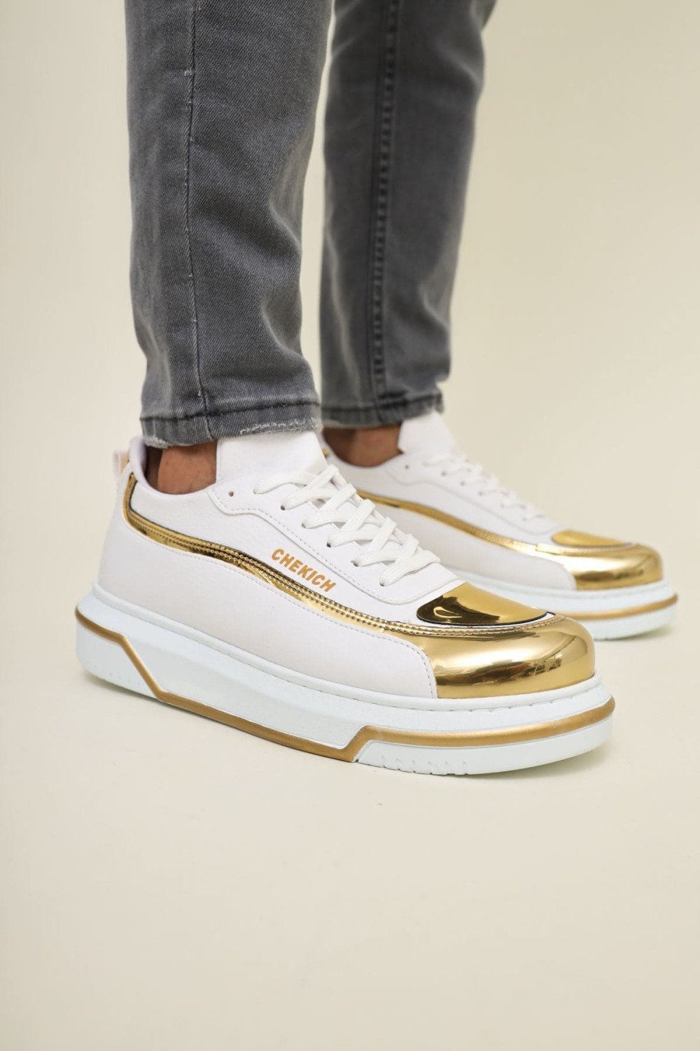 CH241 Signature Line Up Erkek Günlük Bağcıklı Cilt Spor Sneaker Ayakkabı CBT - Beyaz/Gold Erkek Ayakkabı CH241 Signature Line Up Erkek Günlük Bağcıklı Cilt Spor Sneaker Ayakkabı CBT - Beyaz/Gold – Chekich Erkek Ayakkabı