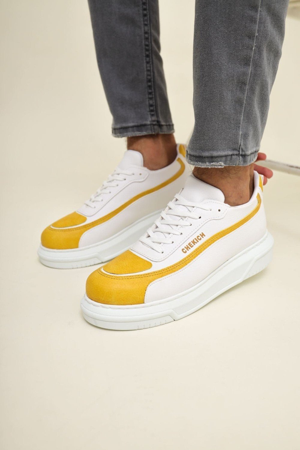 CH241 Signature Line Up Erkek Günlük Bağcıklı Cilt Spor Sneaker Ayakkabı CBT - Beyaz/Sarı Erkek Ayakkabı CH241 Signature Line Up Erkek Günlük Bağcıklı Cilt Spor Sneaker Ayakkabı CBT - Beyaz/Sarı – Chekich Erkek Ayakkabı