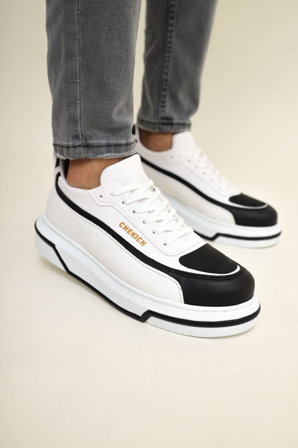 CH241 Signature Line Up Erkek Günlük Bağcıklı Cilt Spor Sneaker Ayakkabı CBT - Beyaz/Siyah Erkek Ayakkabı CH241 Signature Line Up Erkek Günlük Bağcıklı Cilt Spor Sneaker Ayakkabı CBT - Beyaz/Siyah – Chekich Erkek Ayakkabı