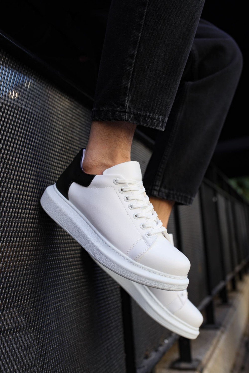 CH256 Estrella Erkek Günlük Bağcıklı Cilt Spor Sneaker Ayakkabı CBT - Beyaz/Siyah Erkek Ayakkabı CH256 Estrella Erkek Günlük Bağcıklı Cilt Spor Sneaker Ayakkabı CBT - Beyaz/Siyah – Chekich Erkek Ayakkabı