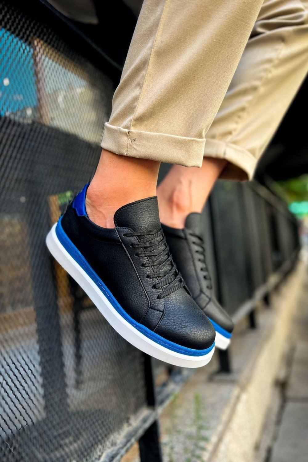 CH979 Santoni Erkek Günlük Bağcıklı Cilt Spor Sneaker Ayakkabı CBT - Siyah/Mavi Erkek Ayakkabı CH979 Santoni Erkek Günlük Bağcıklı Cilt Spor Sneaker Ayakkabı CBT - Siyah/Mavi – Chekich Erkek Ayakkabı