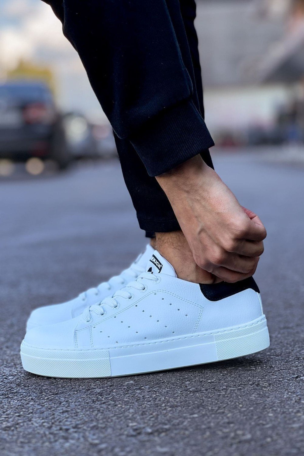 CH983 Tennis Erkek Günlük Bağcıklı Cilt Spor Sneaker Ayakkabı CBT - Beyaz/Siyah Erkek Ayakkabı CH983 Tennis Erkek Günlük Bağcıklı Cilt Spor Sneaker Ayakkabı CBT - Beyaz/Siyah – Chekich Erkek Ayakkabı