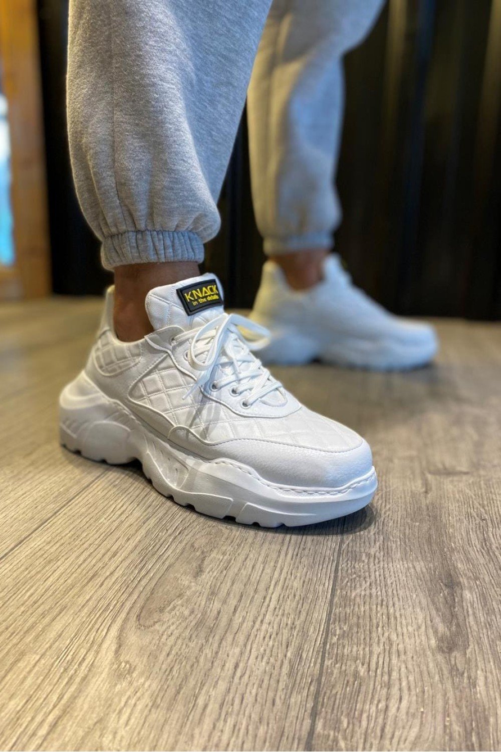 KN-N75 Erkek Günlük Bağcıklı Kapitone Desenli Cilt Spor Sneaker Ayakkabı CBT - Beyaz Erkek Ayakkabı KN-N75 Erkek Günlük Bağcıklı Kapitone Desenli Cilt Spor Sneaker Ayakkabı CBT - Beyaz – Knack Erkek Ayakkabı