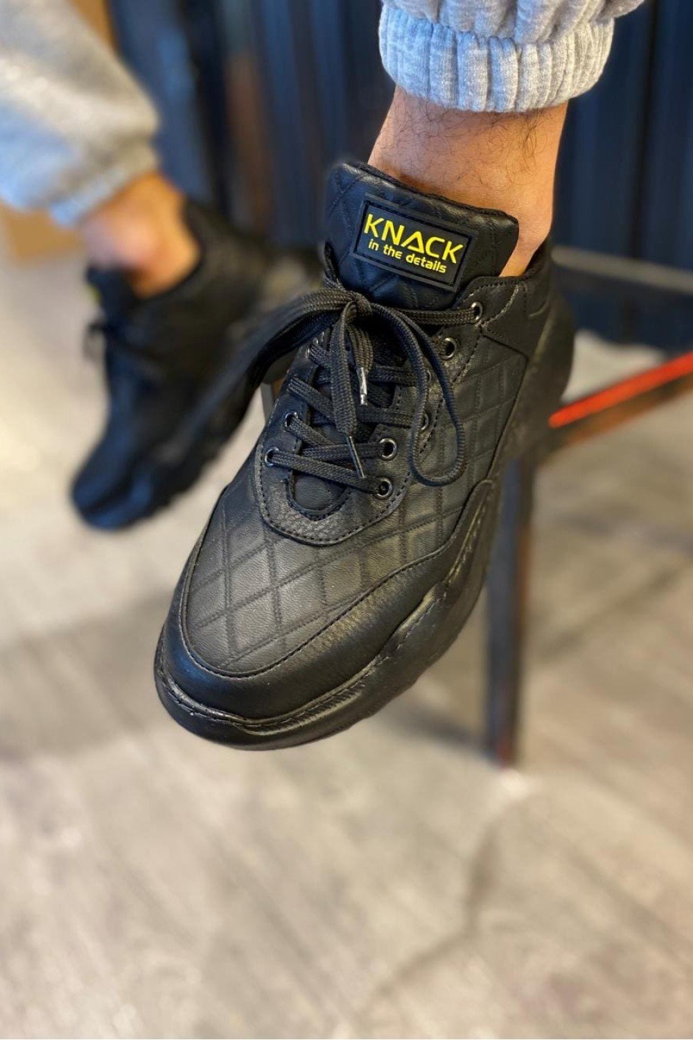 KN-N75 Erkek Günlük Bağcıklı Kapitone Desenli Cilt Spor Sneaker Ayakkabı CST - Siyah Erkek Ayakkabı KN-N75 Erkek Günlük Bağcıklı Kapitone Desenli Cilt Spor Sneaker Ayakkabı CST - Siyah – Knack Erkek Ayakkabı