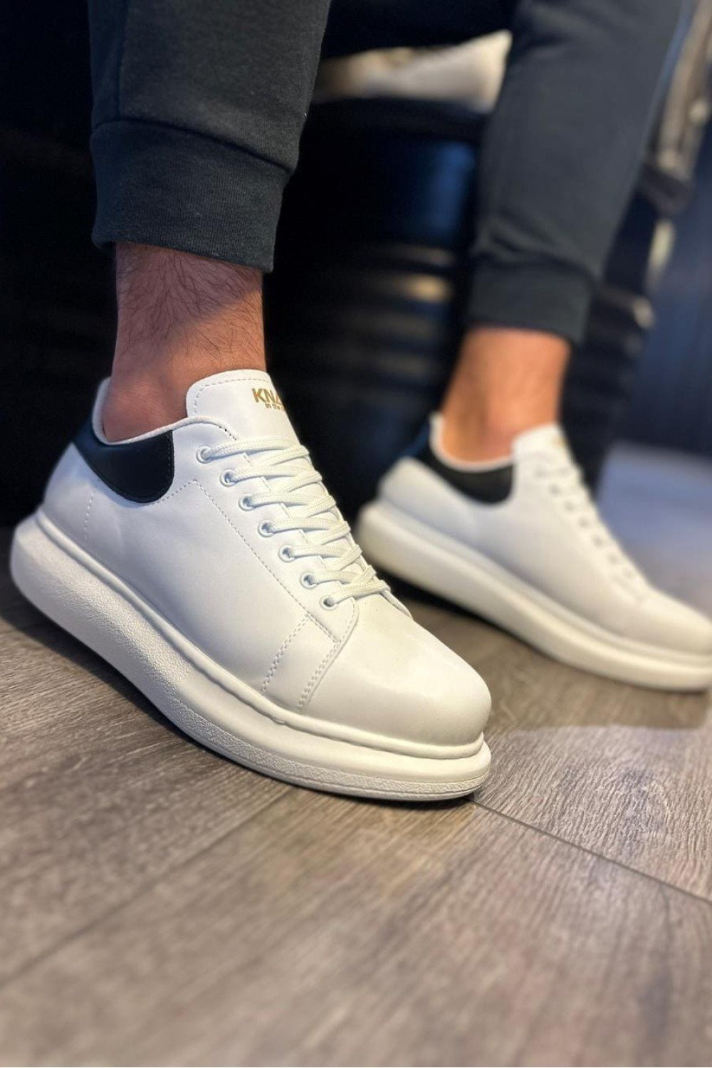 KN043 Erkek Günlük Bağcıklı Cilt Spor Sneaker Ayakkabı CBT - Beyaz/Siyah Erkek Ayakkabı KN043 Erkek Günlük Bağcıklı Cilt Spor Sneaker Ayakkabı CBT - Beyaz/Siyah – Knack Erkek Ayakkabı