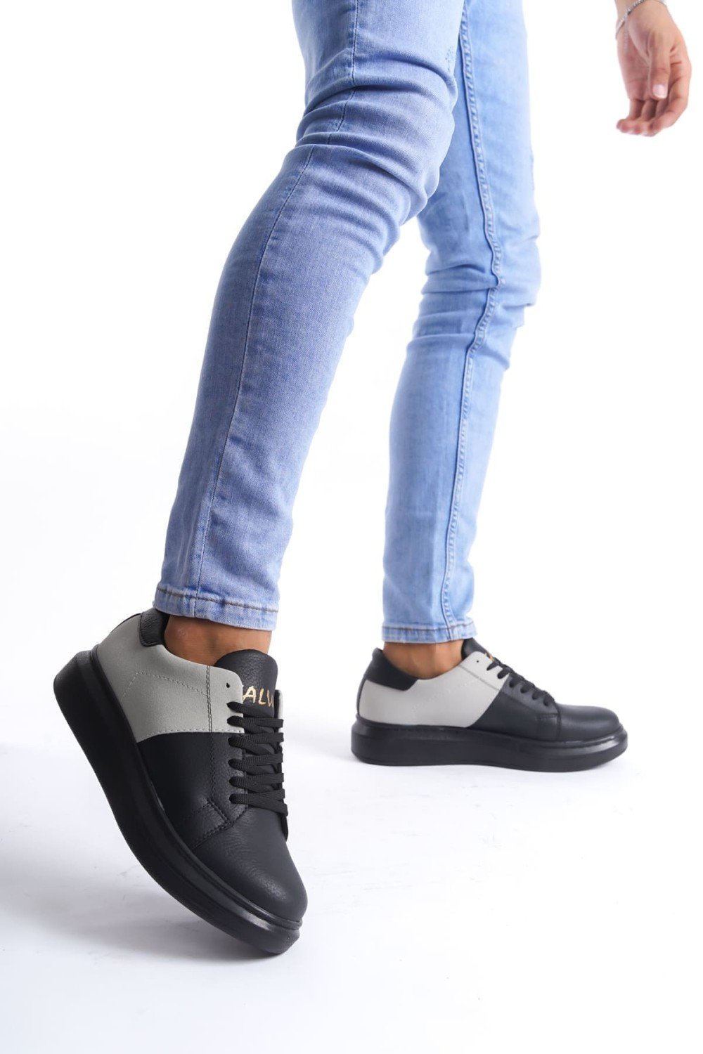 SLW151 Boost Erkek Günlük Bağcıklı Cilt Süet Spor Sneaker Ayakkabı CSST - Siyah/Gri Erkek Ayakkabı SLW151 Boost Erkek Günlük Bağcıklı Cilt Süet Spor Sneaker Ayakkabı CSST - Siyah/Gri – Salwo Erkek Ayakkabı