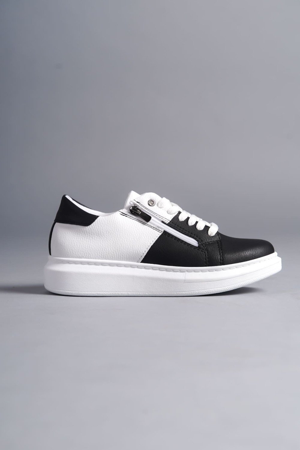 SLW155 Warrior Erkek Günlük Bağcıklı Fermuarlı Cilt Spor Sneaker Ayakkabı CBT - Beyaz/Siyah Erkek Ayakkabı SLW155 Warrior Erkek Günlük Bağcıklı Fermuarlı Cilt Spor Sneaker Ayakkabı CBT - Beyaz/Siyah – Salwo Erkek Ayakkabı