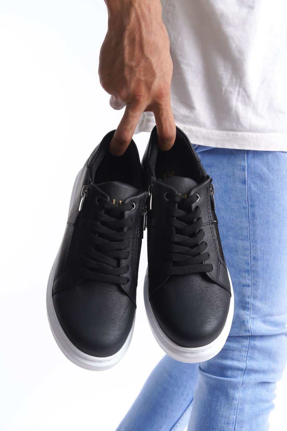 SLW155 Warrior Erkek Günlük Bağcıklı Fermuarlı Cilt Spor Sneaker Ayakkabı CBT - Siyah Erkek Ayakkabı SLW155 Warrior Erkek Günlük Bağcıklı Fermuarlı Cilt Spor Sneaker Ayakkabı CBT - Siyah – Salwo Erkek Ayakkabı