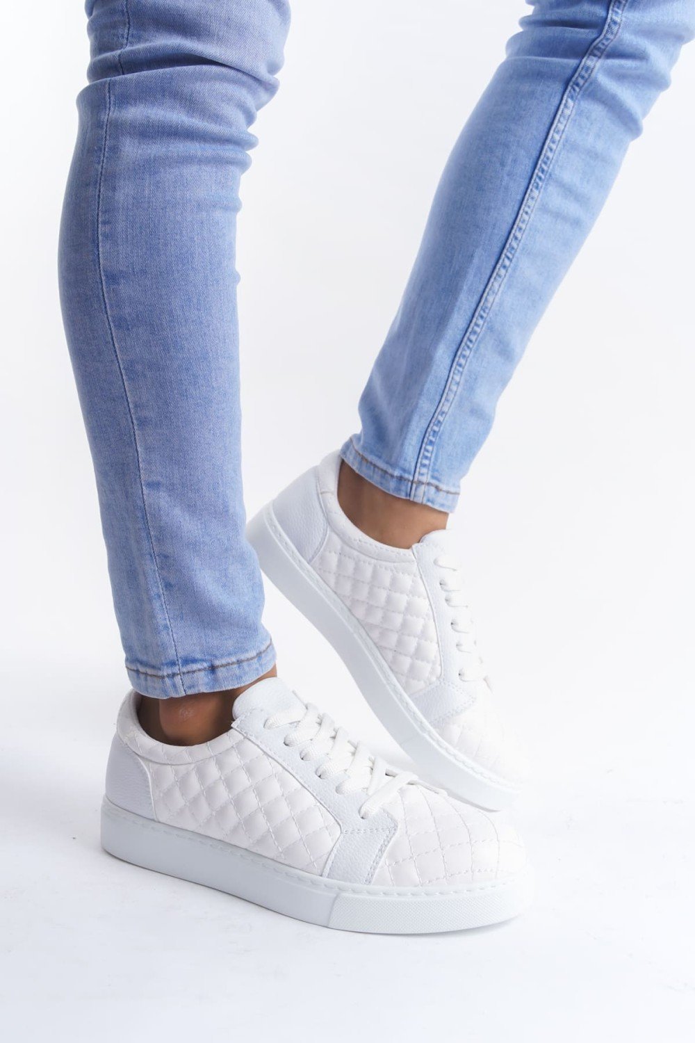 SLW166 Prestige Erkek Günlük Bağcıklı Kapitone Desenli Cilt Spor Sneaker Ayakkabı CBT - Beyaz – Salwo Erkek Ayakkabı