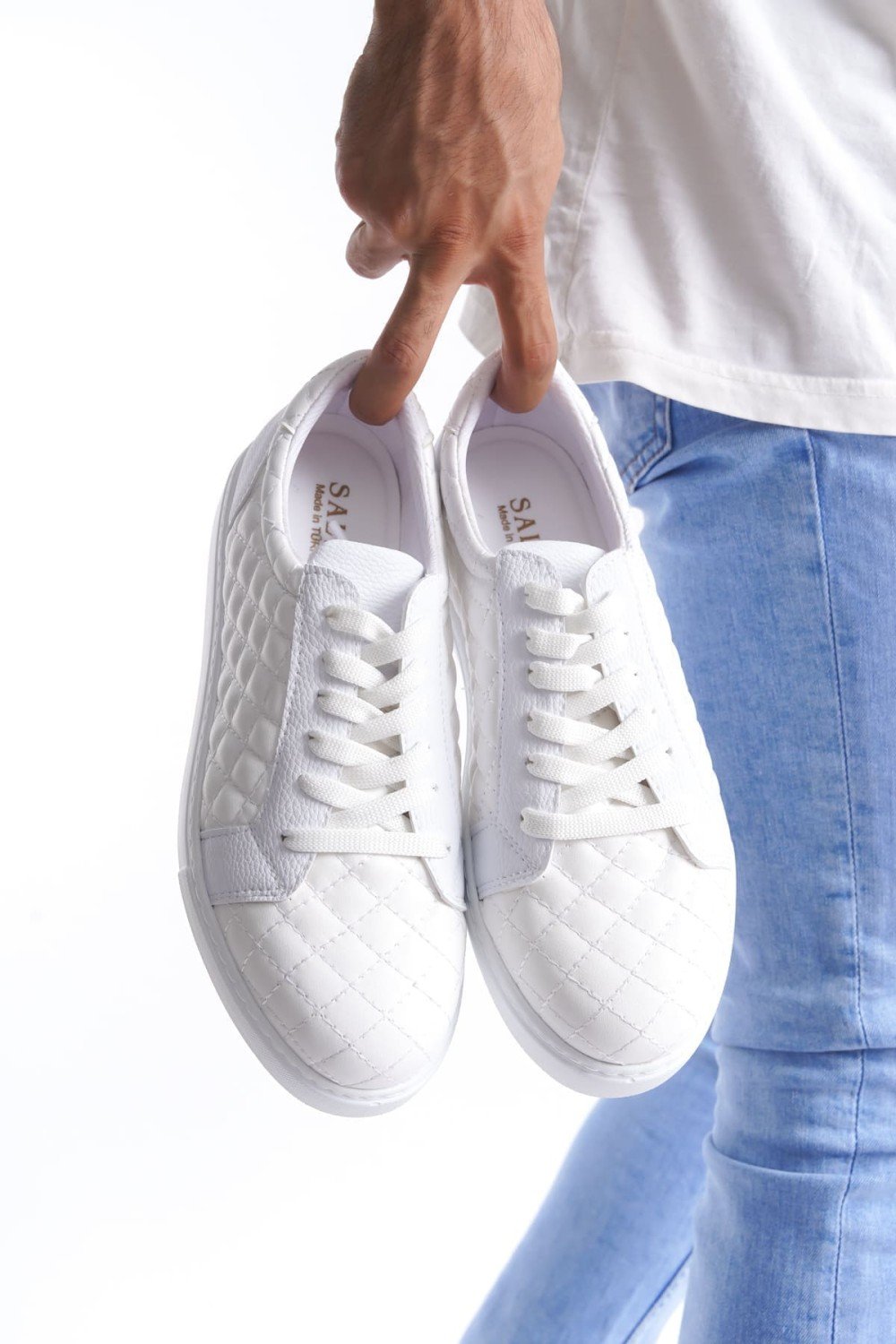 SLW166 Prestige Erkek Günlük Bağcıklı Kapitone Desenli Cilt Spor Sneaker Ayakkabı CBT - Beyaz – Salwo Erkek Ayakkabı