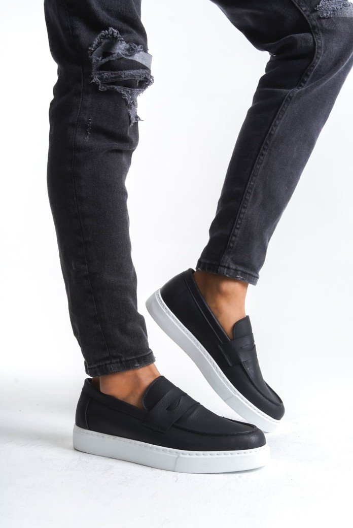 SLW180 Estilo X Erkek Günlük Bağcıksız Cilt Klasik Ayakkabı CBT - Siyah SLW180 Estilo X Erkek Günlük Bağcıksız Cilt Klasik Ayakkabı CBT - Siyah