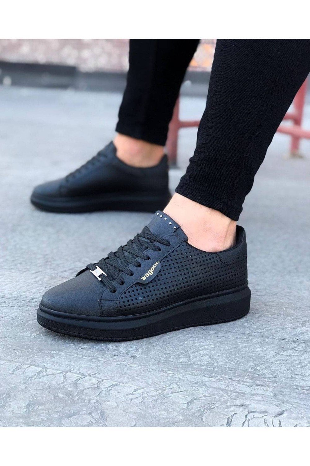 WG01 Erkek Günlük Bağcıklı Delikli Desen Cilt Spor Sneaker Ayakkabı CST - Siyah Erkek Ayakkabı WG01 Erkek Günlük Bağcıklı Delikli Desen Cilt Spor Sneaker Ayakkabı CST - Siyah – Wagoon Erkek Ayakkabı