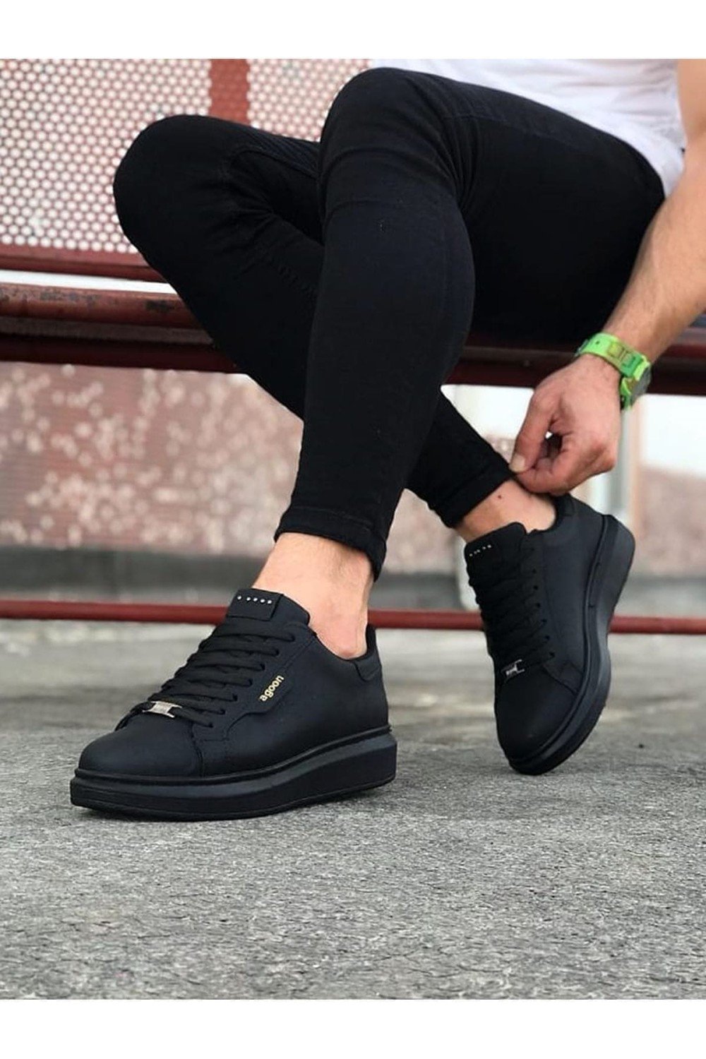 WG01 Erkek Günlük Bağcıklı Düz Desen Cilt Spor Sneaker Ayakkabı CST - Siyah – Wagoon Erkek Ayakkabı