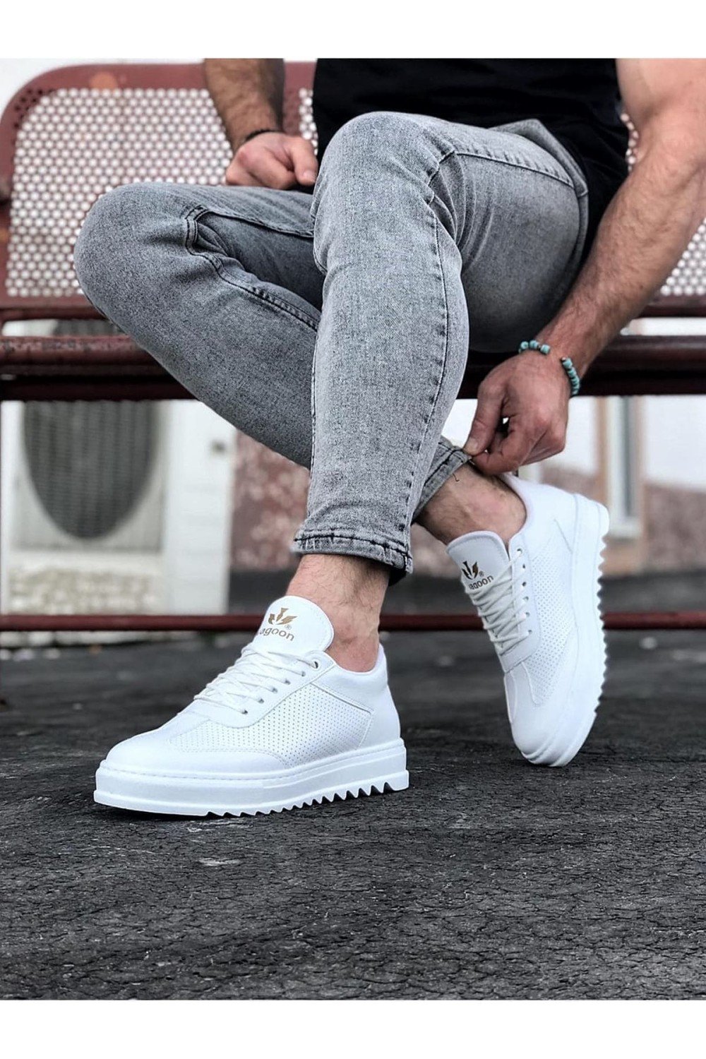 WG022 Erkek Günlük Bağcıklı Delikli Desen Cilt Spor Sneaker Ayakkabı CBT - Beyaz – Wagoon Erkek Ayakkabı