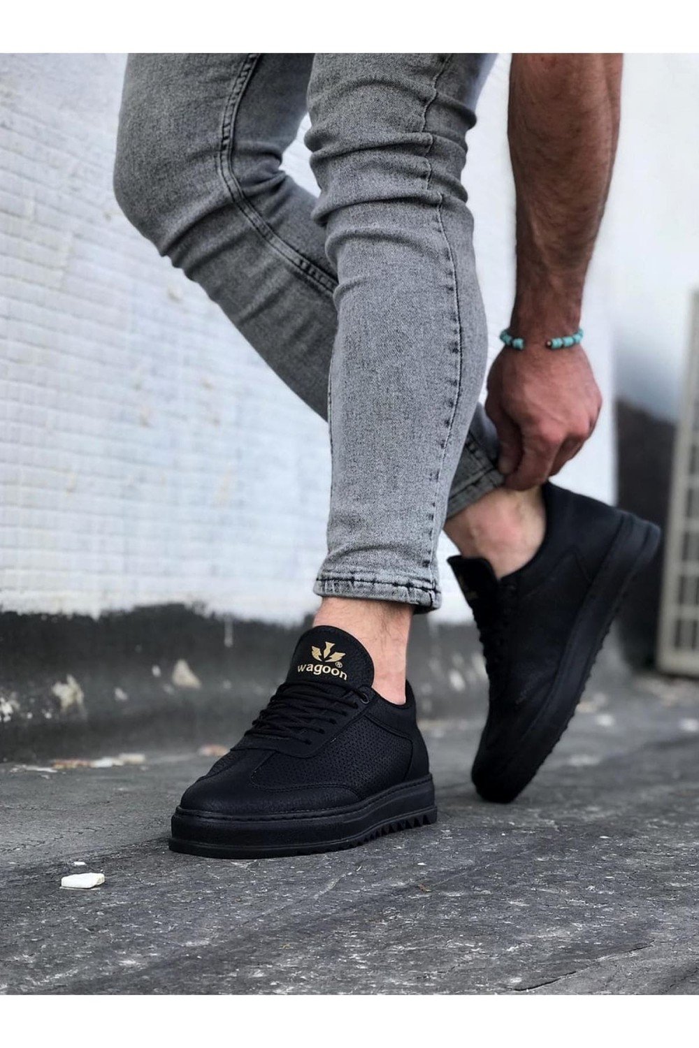 WG022 Erkek Günlük Bağcıklı Delikli Desen Cilt Spor Sneaker Ayakkabı CST - Siyah – Wagoon Erkek Ayakkabı