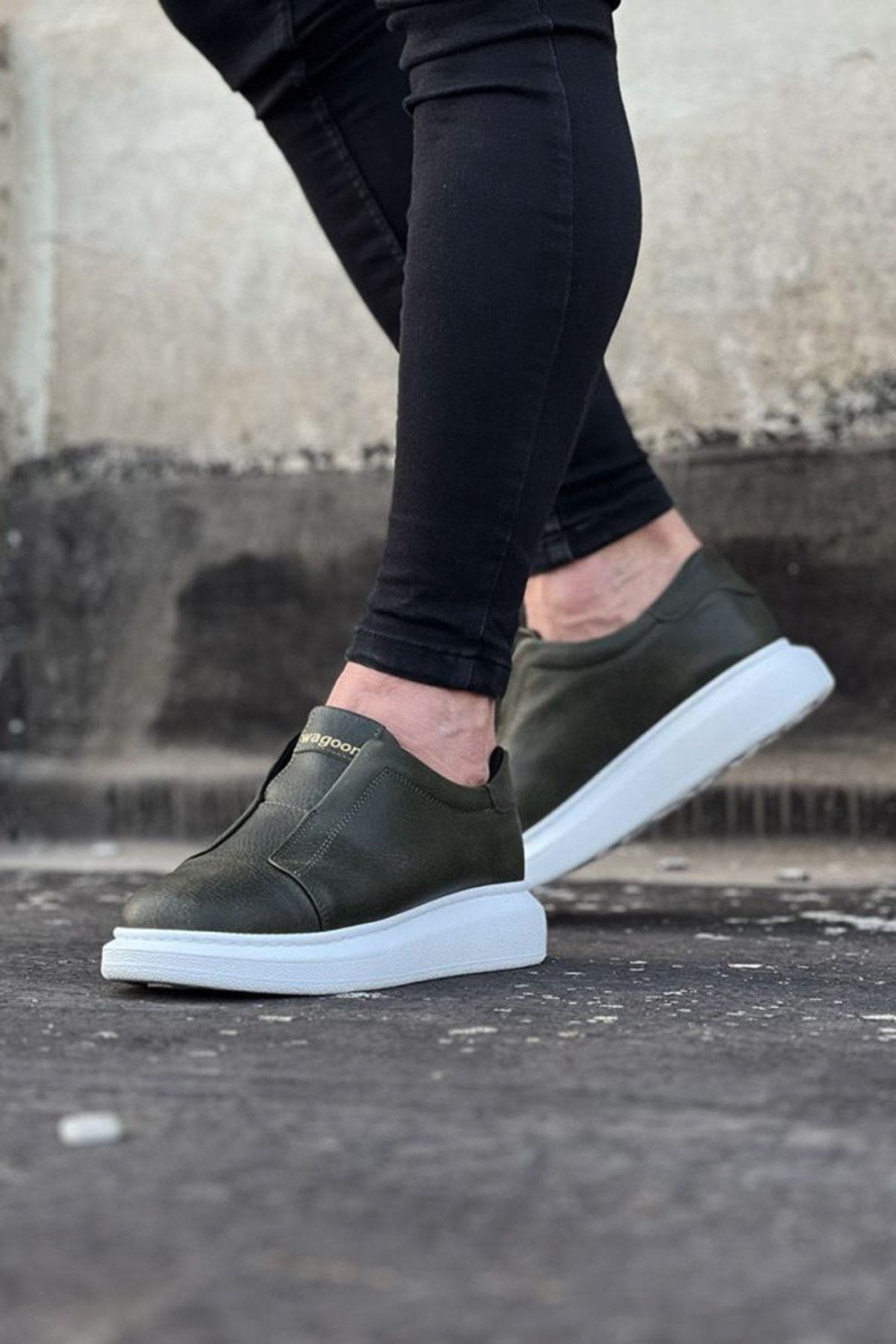 WG023 Erkek Günlük Bağcıksız Cilt Spor Sneaker Ayakkabı CBT - Haki – Wagoon Erkek Ayakkabı