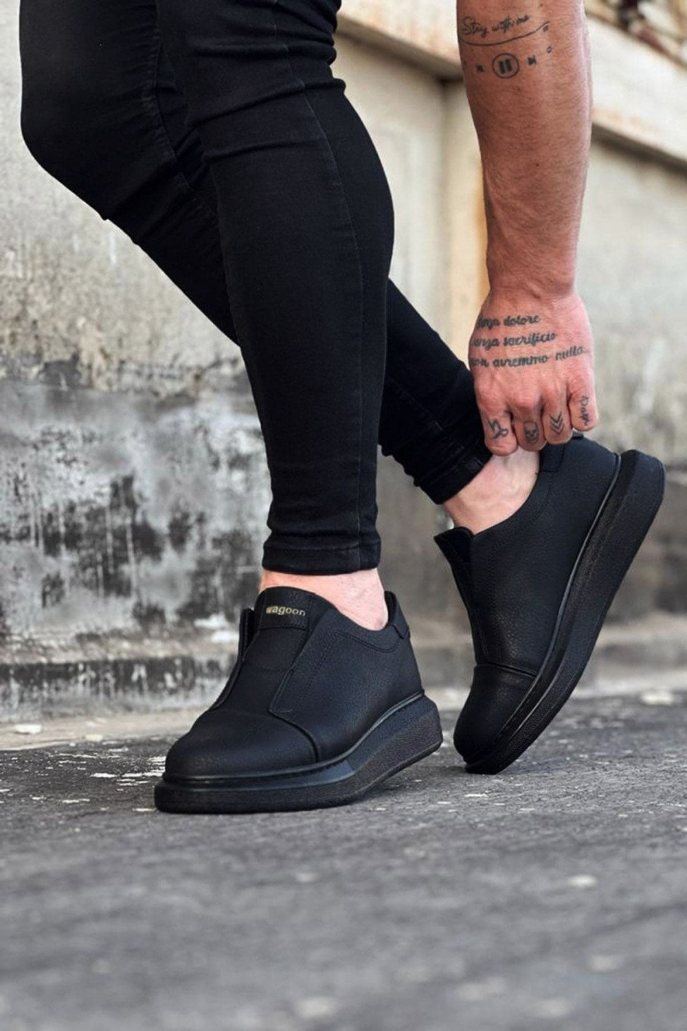 WG023 Erkek Günlük Bağcıksız Cilt Spor Sneaker Ayakkabı CST - Siyah – Wagoon Erkek Ayakkabı