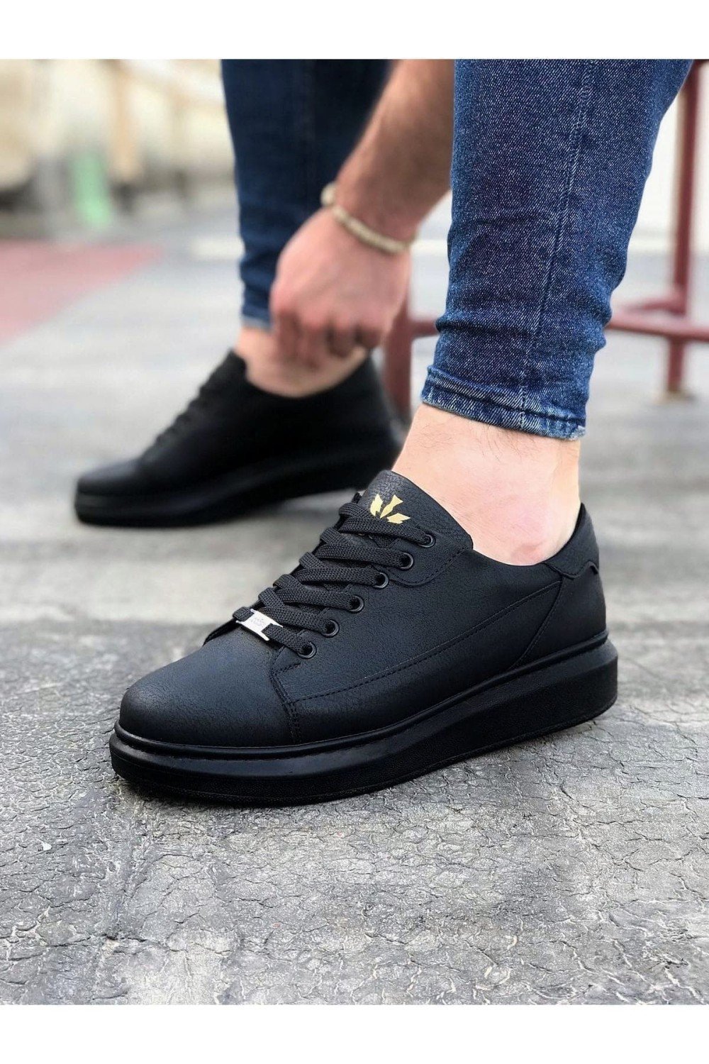WG028 Erkek Günlük Bağcıklı Cilt Spor Sneaker Ayakkabı CST - Siyah – Wagoon Erkek Ayakkabı