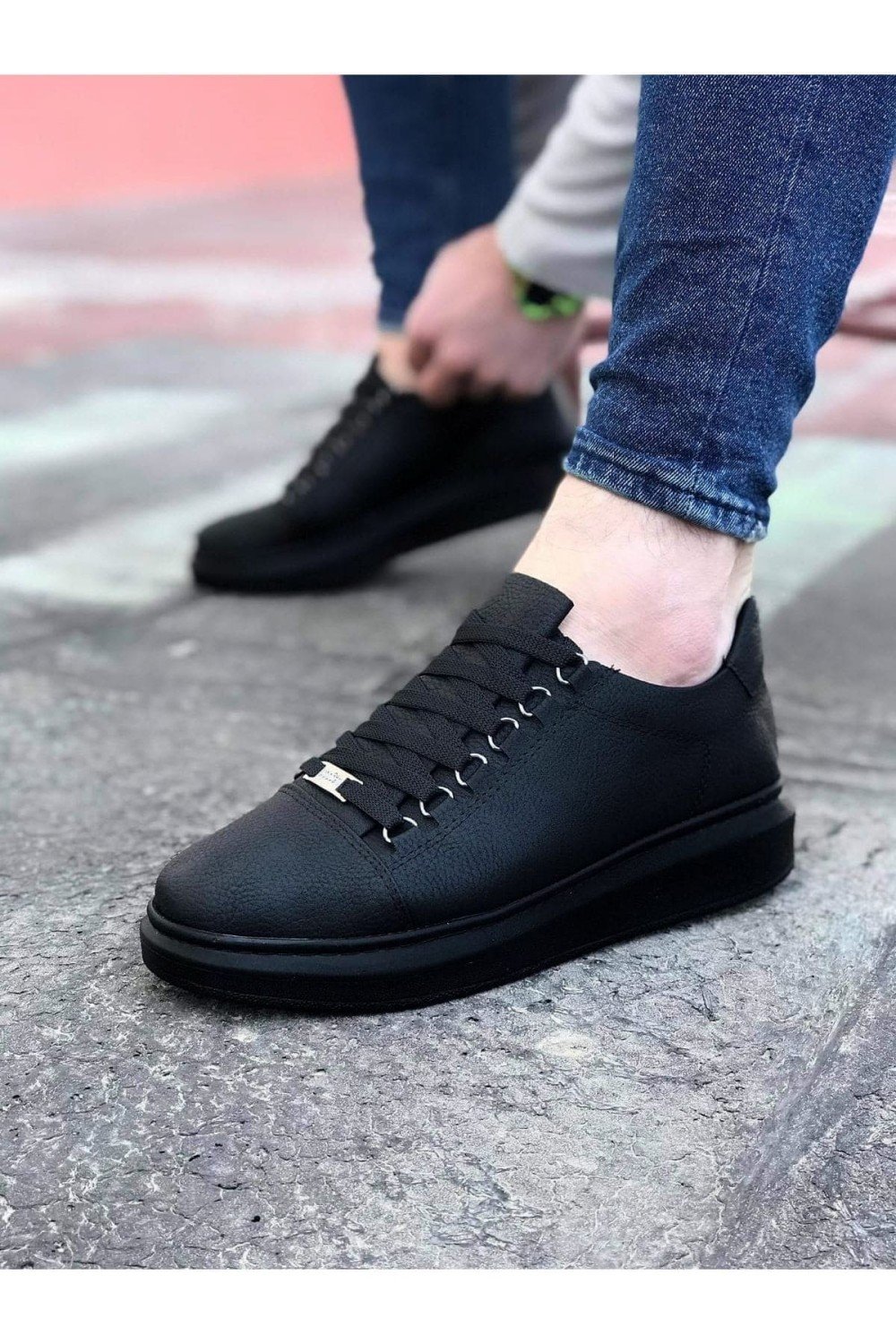 WG08 Erkek Günlük Bağcıklı Cilt Spor Sneaker Ayakkabı CST - Siyah – Wagoon Erkek Ayakkabı