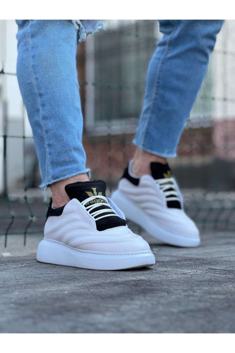 WG094 Erkek Günlük Bağcıklı Cilt Spor Sneaker Ayakkabı CBT - Beyaz/Siyah Erkek Ayakkabı WG094 Erkek Günlük Bağcıklı Cilt Spor Sneaker Ayakkabı CBT - Beyaz/Siyah – Wagoon Erkek Ayakkabı