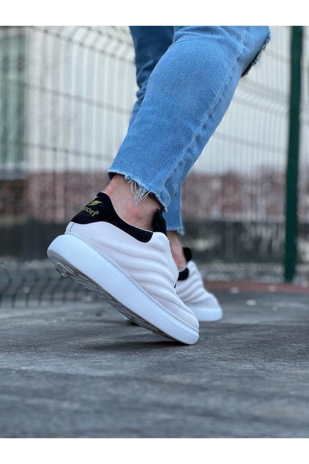 WG094 Erkek Günlük Bağcıklı Cilt Spor Sneaker Ayakkabı CBT - Beyaz/Siyah Erkek Ayakkabı WG094 Erkek Günlük Bağcıklı Cilt Spor Sneaker Ayakkabı CBT - Beyaz/Siyah – Wagoon Erkek Ayakkabı